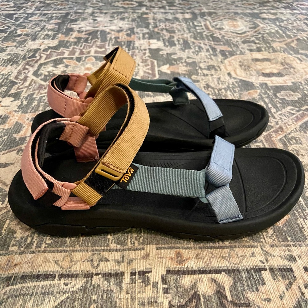 TEVA Hurricane XLT2 Women’s 11 NIB